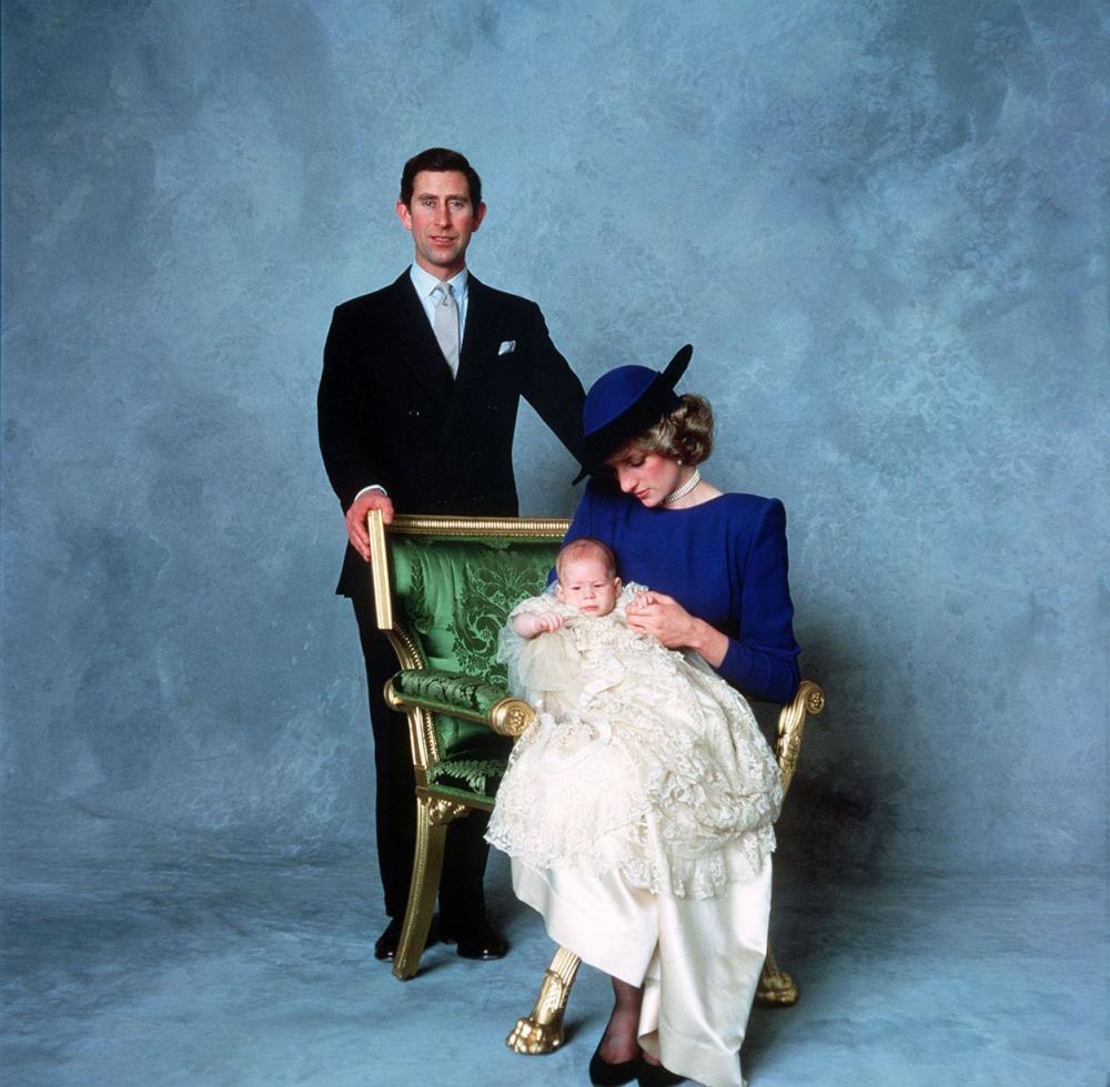 英国皇室历代婴儿受洗照片 乔治小王子最萌