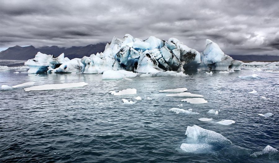 不设涨跌幅暴涨神话结束?北汽蓝谷复牌惨遭暴