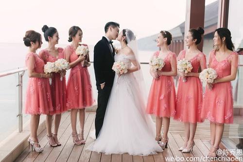 中国好伴娘,陈乔恩发美照为阿娇P腿,地板都P歪