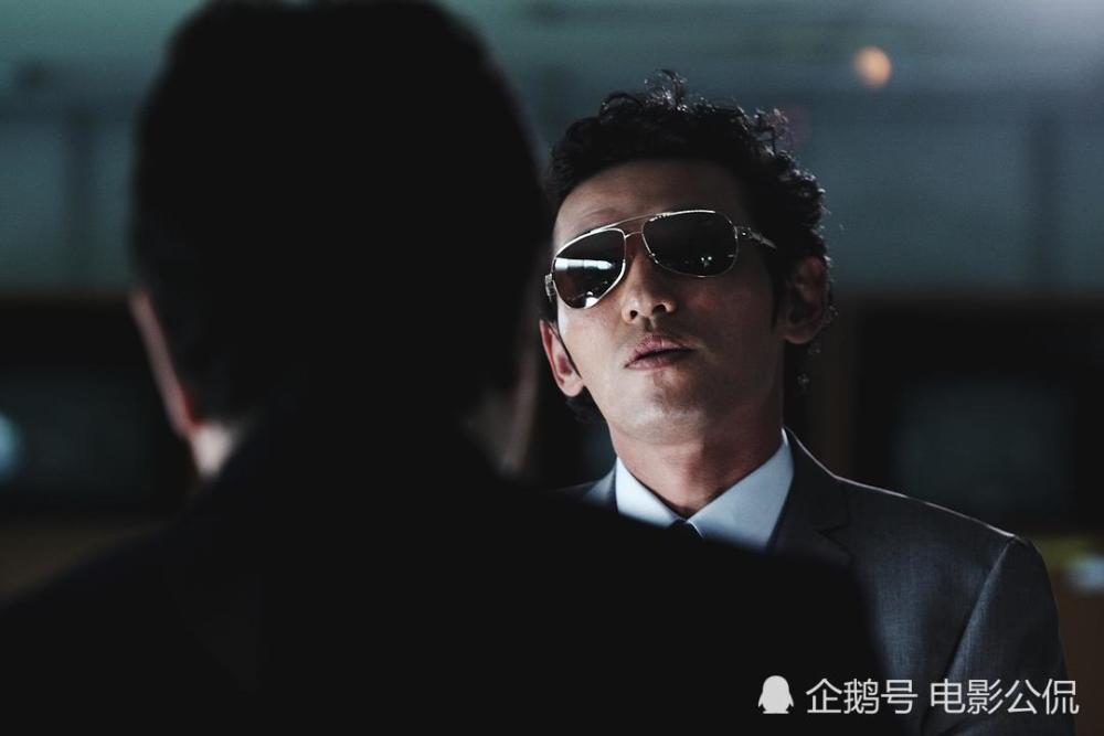 众所周知,被誉韩国"国宝级演员"的黄政民曾出演过许多类型电影