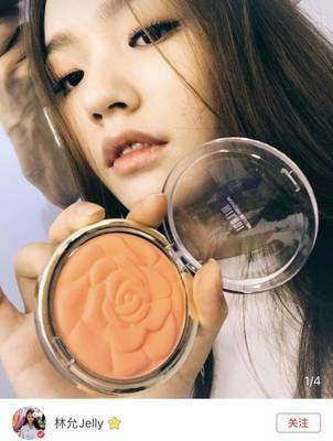 林允小号一条微博让她亲民形象崩塌,网友:说