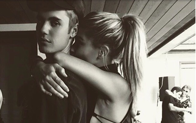 24岁贾斯汀比伯要结婚!与模特海莉订婚,贾父兴