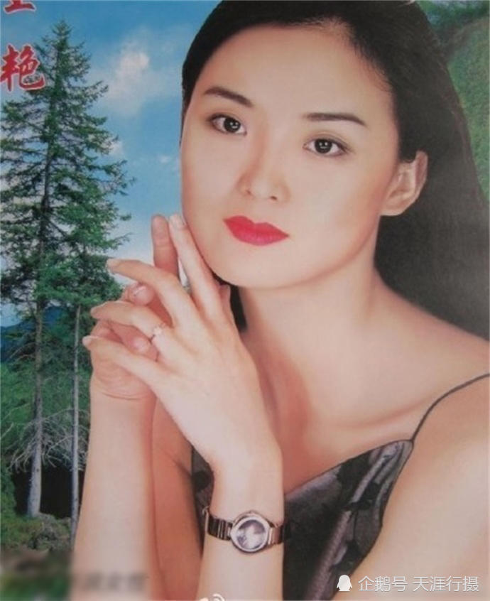 《还珠格格》四大美女罕见青涩照曝光，变化最大的是她