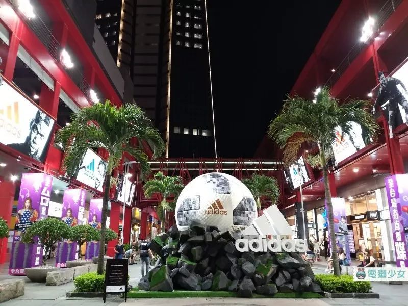 前后镜头皆 2400 万 :三星Galaxy A8 Star 体验