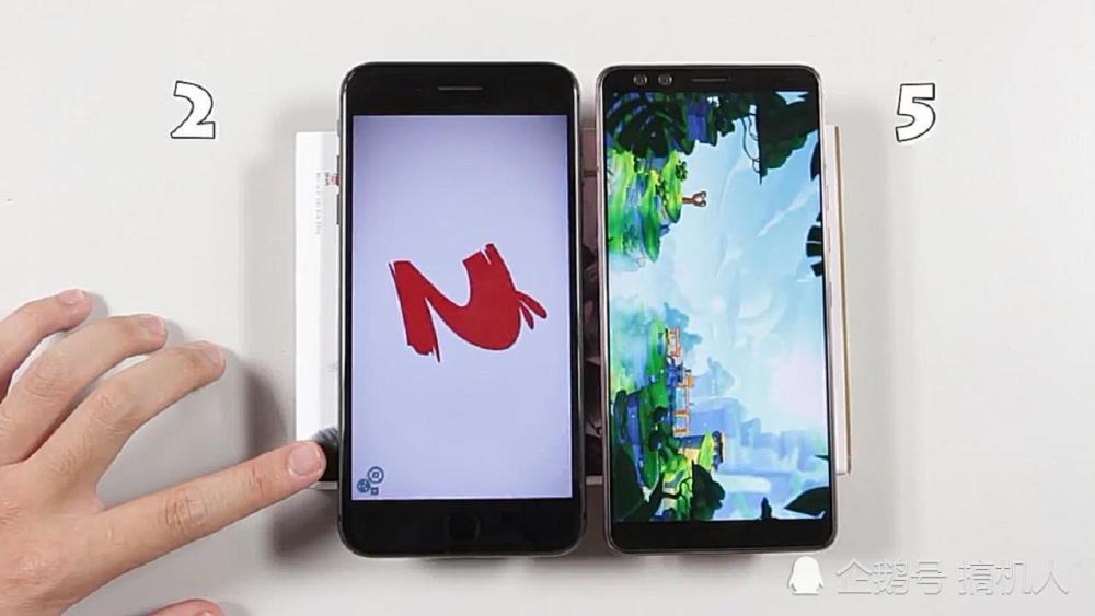 HTC U12+单挑iPhone8+:售价差不多性能差多