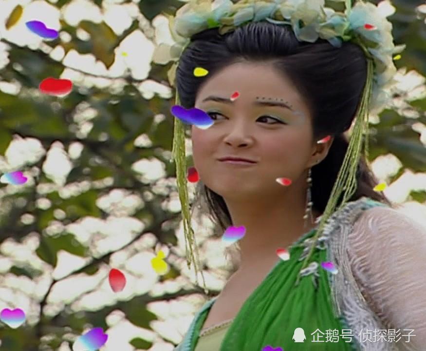 花瓣雨中的古装美人,董璇少女、曹颖唯美、ba