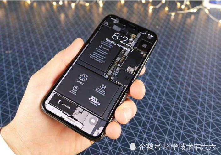 小米8探索版的后壳是黑科技?HTC去年就有透