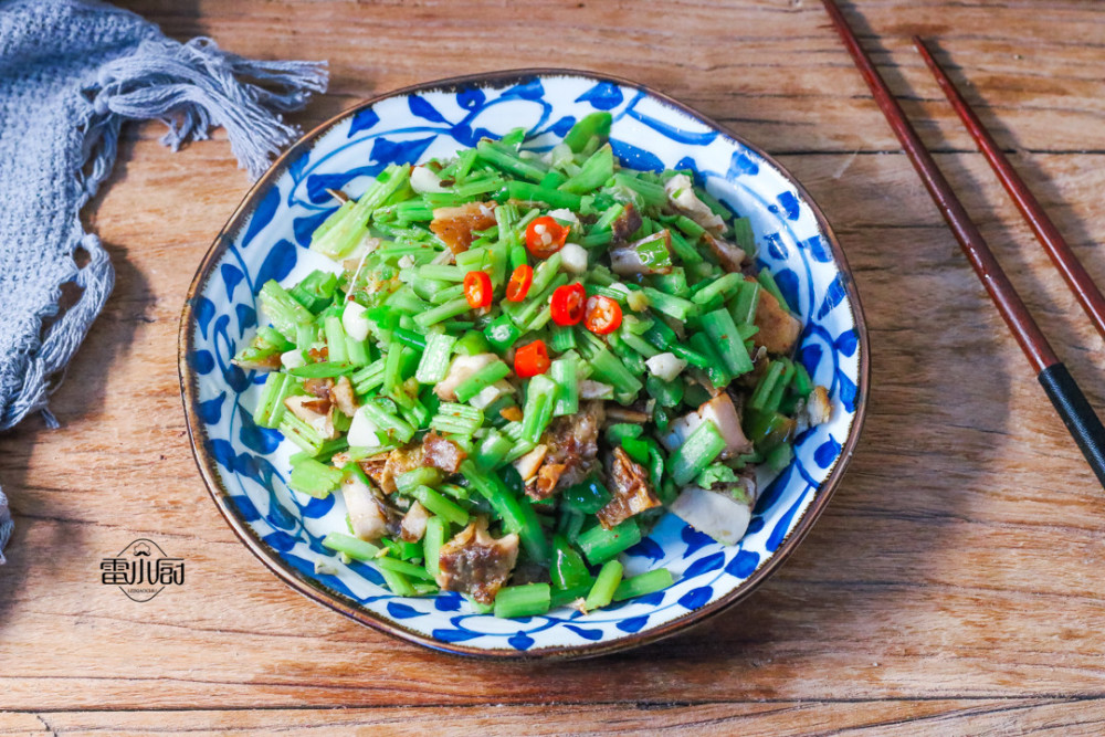 一辈眼中的长寿菜,清脆爽口,还降火,夏天要多吃