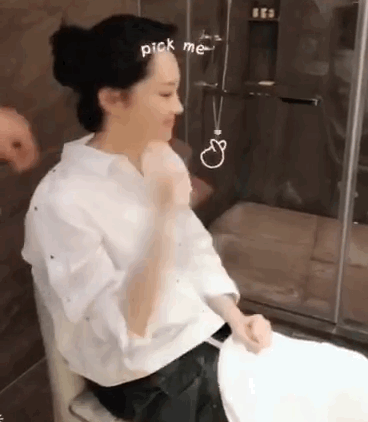 许晴,《邪不压正》里的风情万种,生活中的