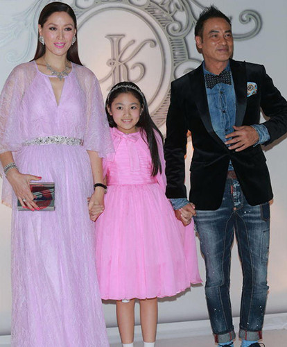  任达华 10岁 女儿 登杂志封面_学生时代娱乐