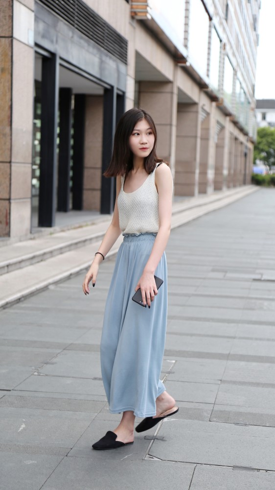 杭州街拍:夏天原来还有这么多穿长裤的美女!
