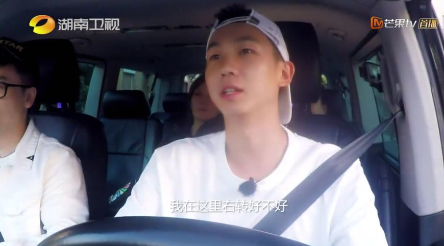 《中餐厅2》赵薇舒淇成迷路姐妹花,白举纲跟导
