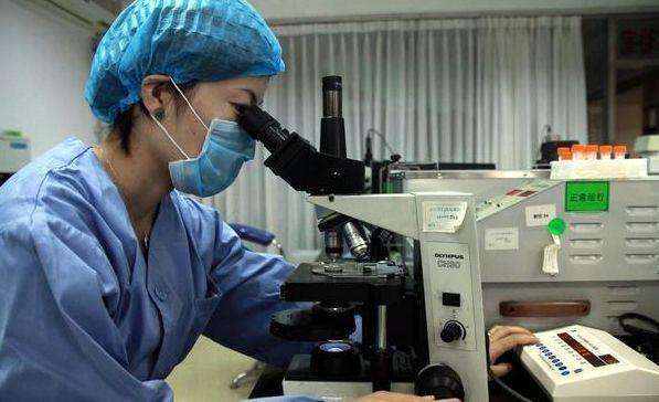 26岁女子一年做两次试管婴儿,突然感到疼痛,到