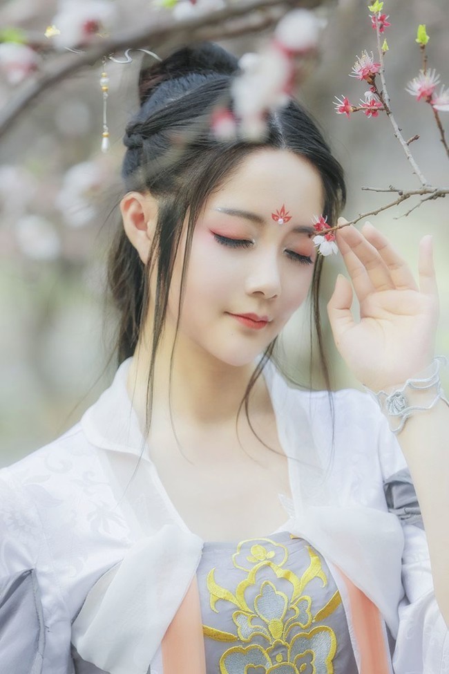 天涯明月刀olcos心王·试问天心:古风的小姐姐,仙女味