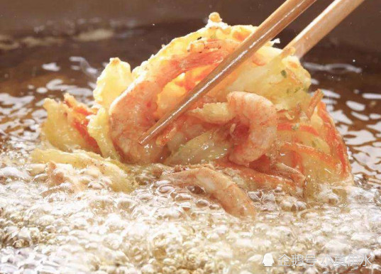 女人体内湿气重,千万要记住4不吃,不然妇科病