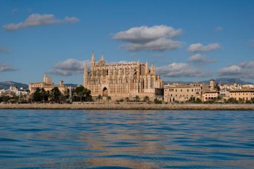 西班牙莱昂诺尔公主九月首次回封地,12岁王储