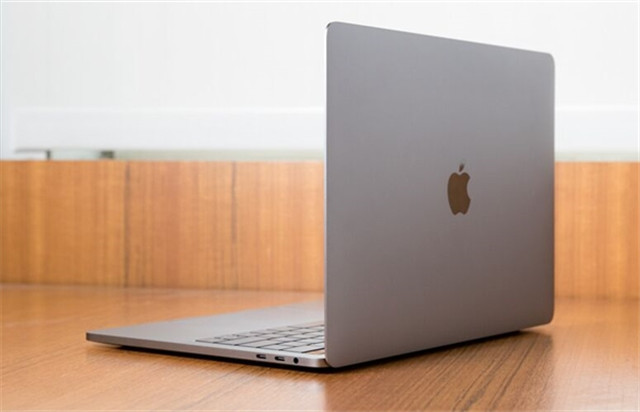 2018款MacBook Pro媒体评测汇总 性能提升明