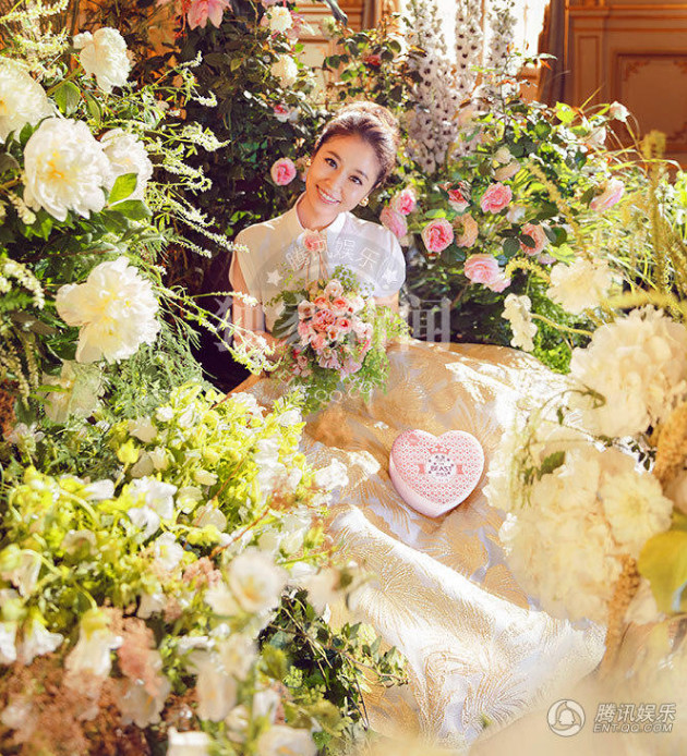 唯美！林心如发婚前写真曝光 准新娘比花娇