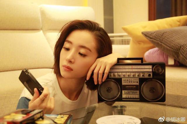 差一点被父母耽误了的青春美少女，在《旋风少女》中一炮而红
