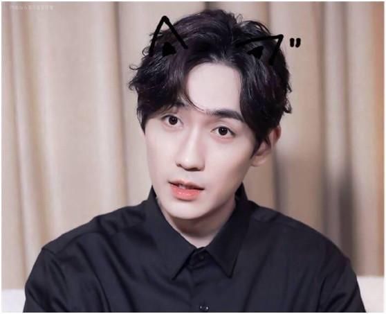 镇魂女孩过年啦!朱一龙白宇录制快本,网友:这两