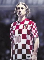 魔笛传记--世界第一中场莫德里奇的精彩足球生