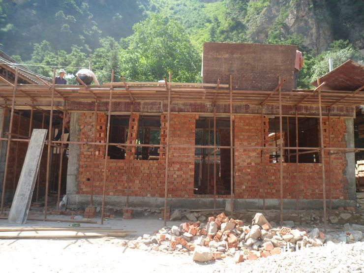 都说宅基地一户一宅,那些多宅情况该如何处理