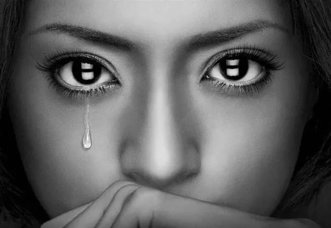 心理测试:你受不了哪个女人的眼泪,测恋人在你面前流泪会心软吗