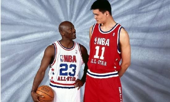 姚明垃圾话成长史:不懂乔丹骂人到喷梦之队:我