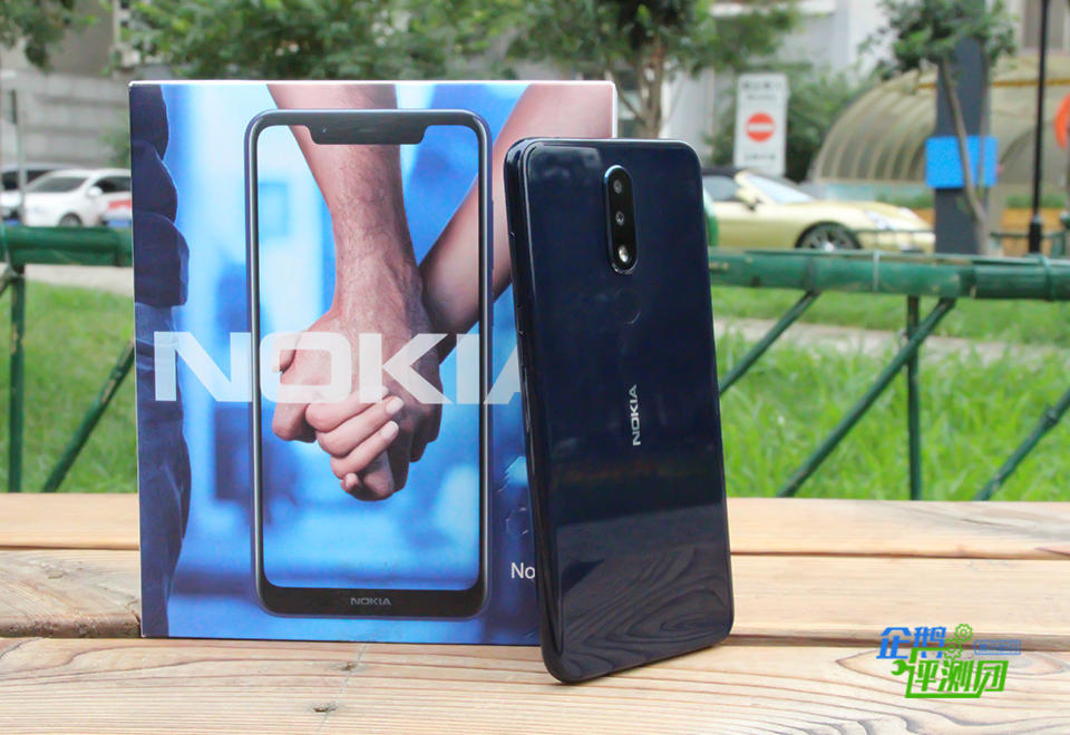 诺基亚一直都是青春时代的记忆,每个年轻人大概都会记得"nokia tune"