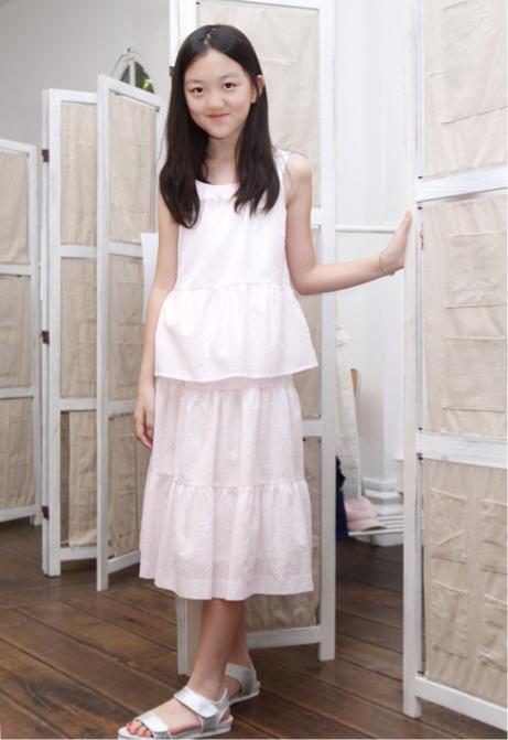 李嫣巴黎走秀归来,傲娇样似第二个王菲,网友:李