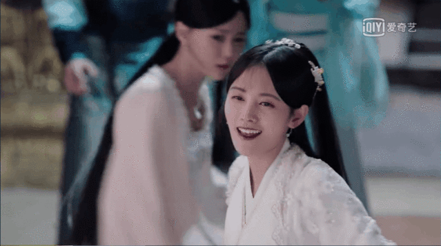 张哲瀚成女神收割机,原来鞠婧祎竟不是他合作过最美的