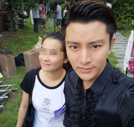 贾乃亮李小璐买新房分居闹离婚,贾乃亮疑晒视