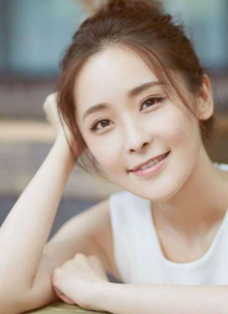 曾是罗晋唯一承认的前女友,胸围秒杀唐嫣,分手