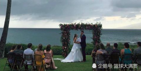 NBA的第一场婚礼!小南斯在海边举行婚礼,不过