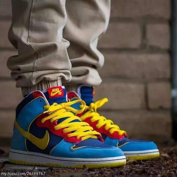 mr pacman nike sb