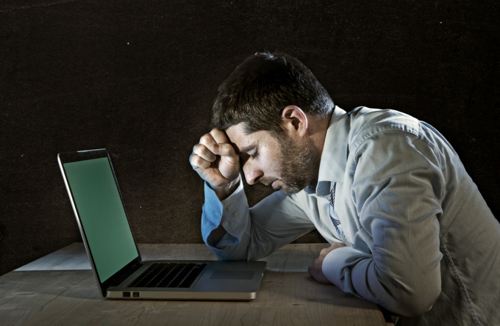 为什么有的人熬夜,第二天早上却一样精神,不犯困?