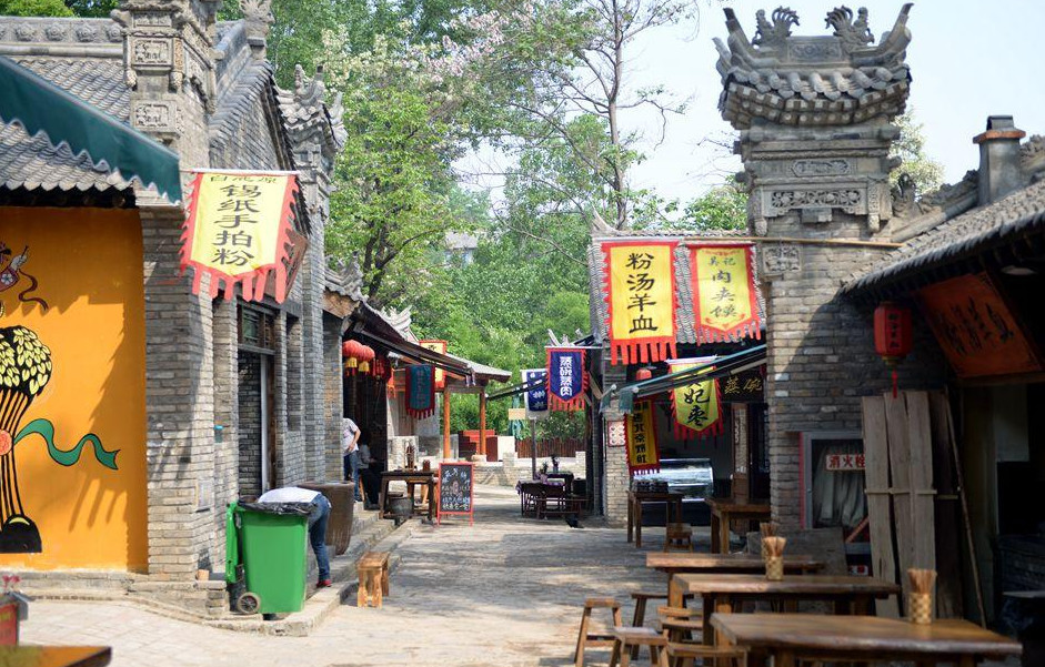 曾是西安最"火热"的景点,现在却游客罕至,成没有灵魂的民俗村