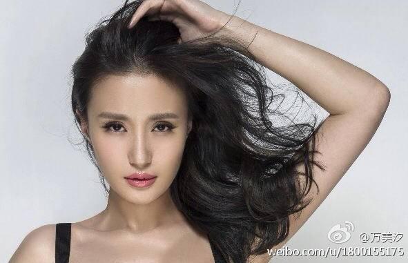 和黄渤同窗，孙俪推荐她演戏，36岁真性情北京大妞至今单身