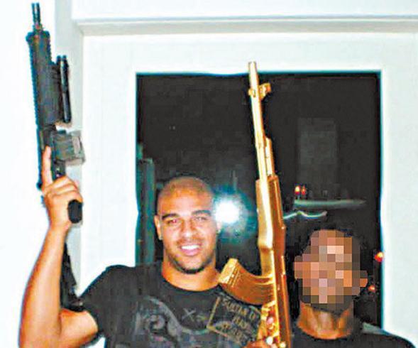 阿德成黑帮贵宾 每晚花1.8万买春_学生时代网