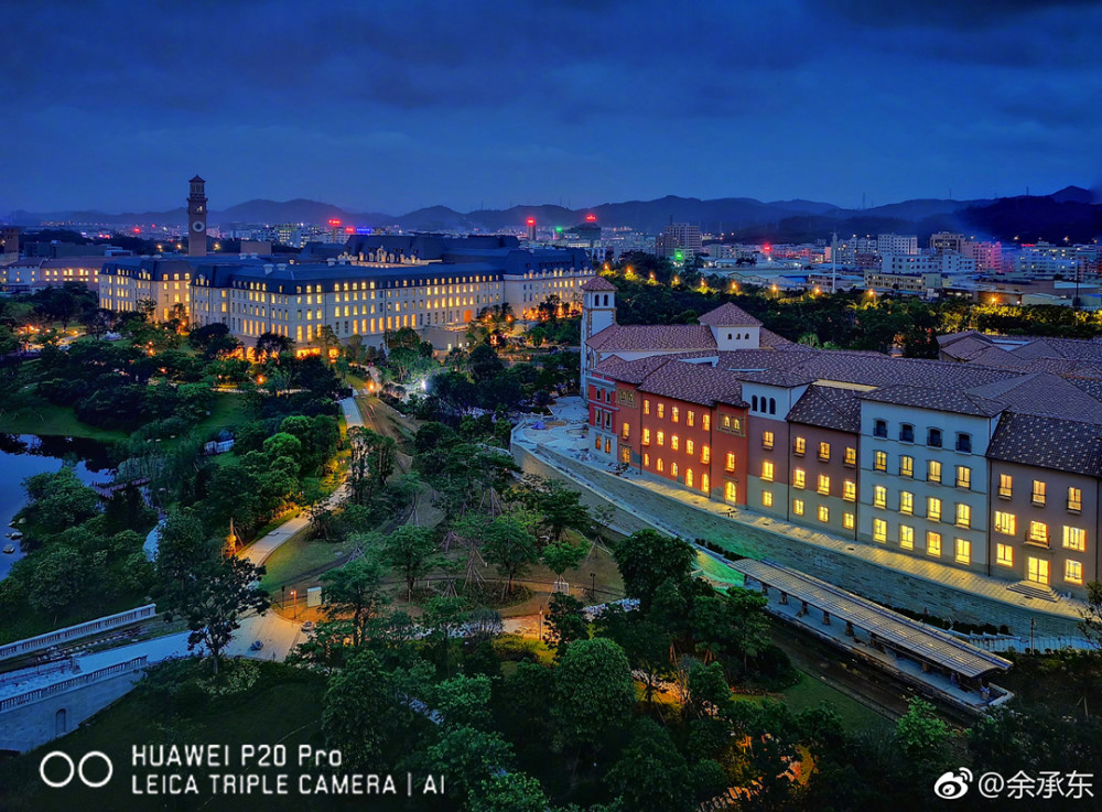 余承东炫耀华为欧洲小镇,阿里总部似购物中心