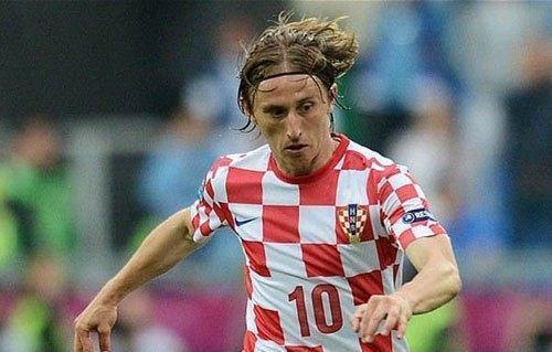 竞争残酷激烈!谁将获得今年世界足球先生奖项