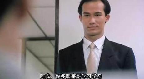 香港第一反派娶回族第一美女58岁得儿子，娇妻曾与张铁林传绯闻