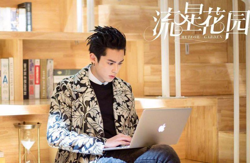 前有蔡徐坤后有王鹤棣,这些新生代学吴亦凡穿