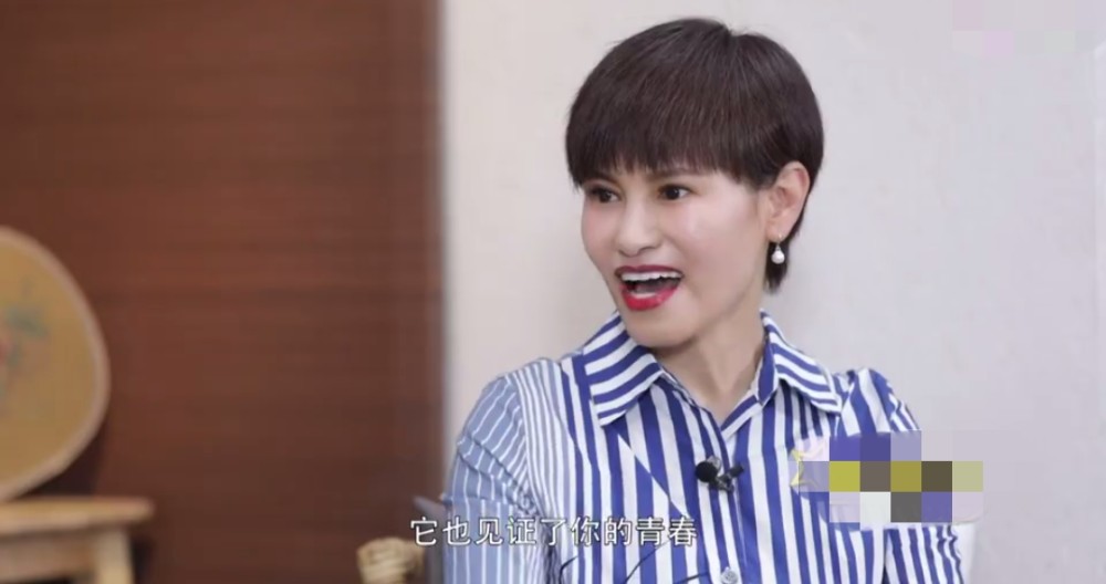 邓家佳回应王传君缺席爱情公寓:少了爱情也要