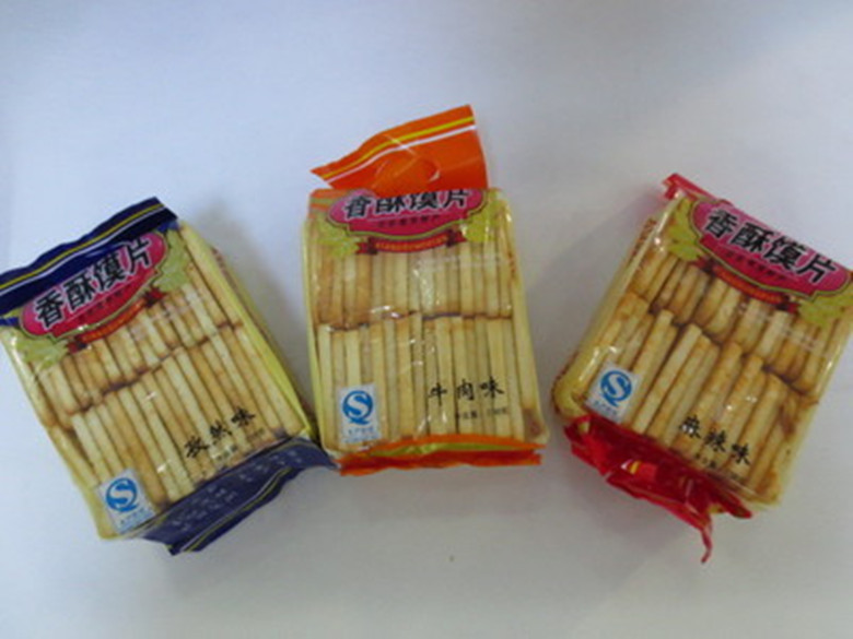 包装差到爆,吃起来却非常美味的零食,00后应该