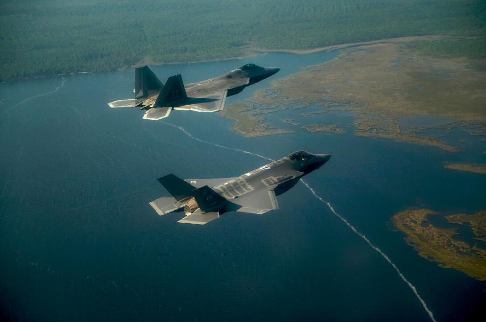 不满F35其笨如猪,以色列准备购买高机动F15半