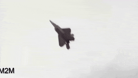 点击播放gif/346k f22的特异功能,几乎原地悬停转身