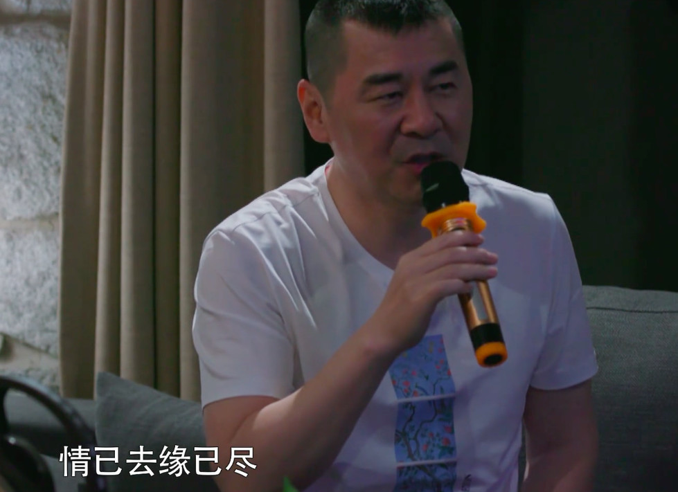 汪小菲陈建斌聚会k歌,年纪相差11岁,音乐审美