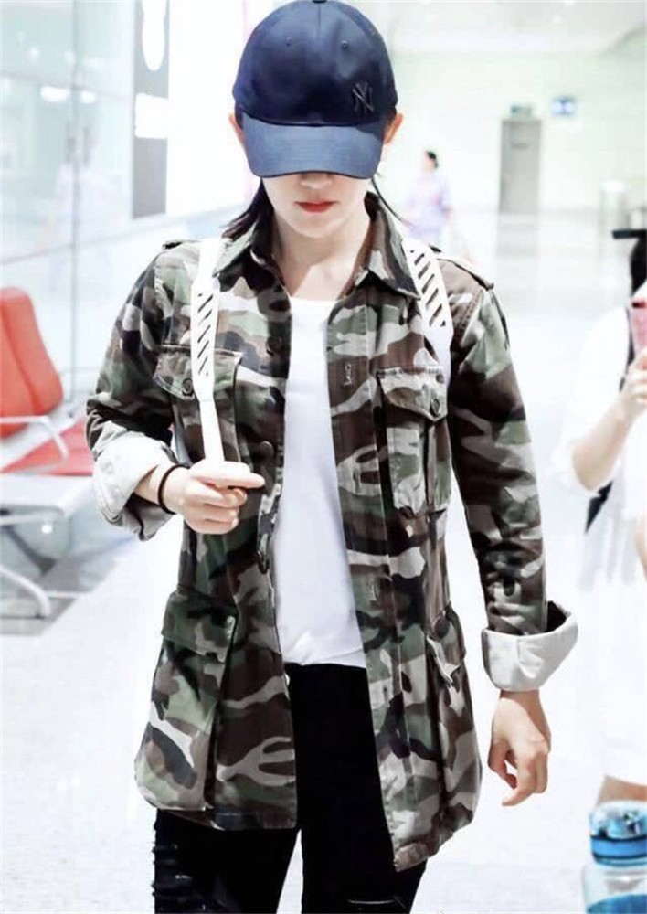 谢娜产后没有多久,就敢穿紧身牛仔裤,网友:我怕