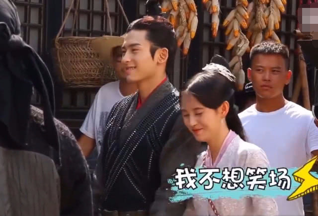 《芸汐传》花絮:鞠婧祎和张哲瀚现场拉小手,